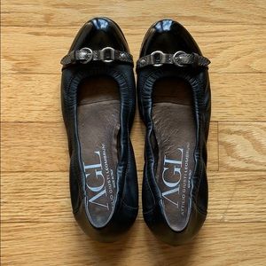 Attilio Giusti Leombruni (AGL) Black Cap Toe Flats